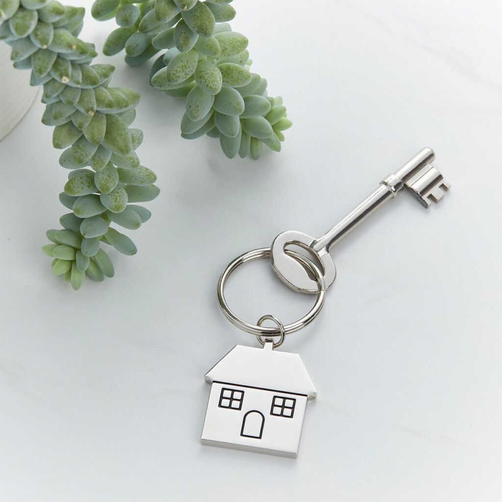 metal house shape keyring China suppliers and factory